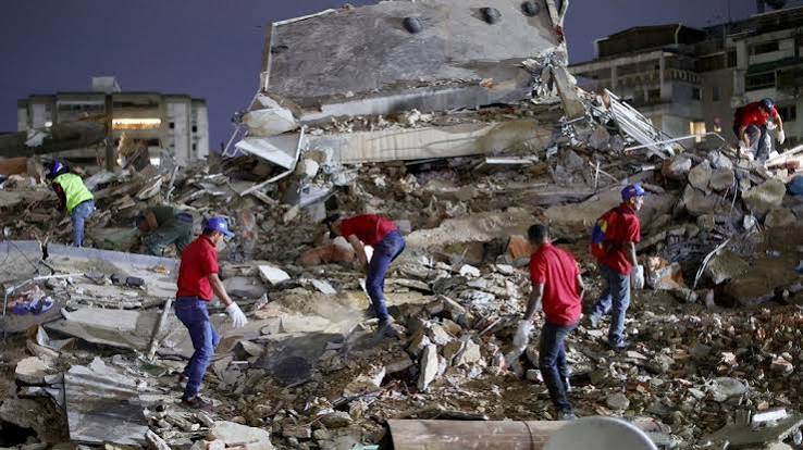 Venezuela Earthquake Crisis: Rescue Teams Race Against Time